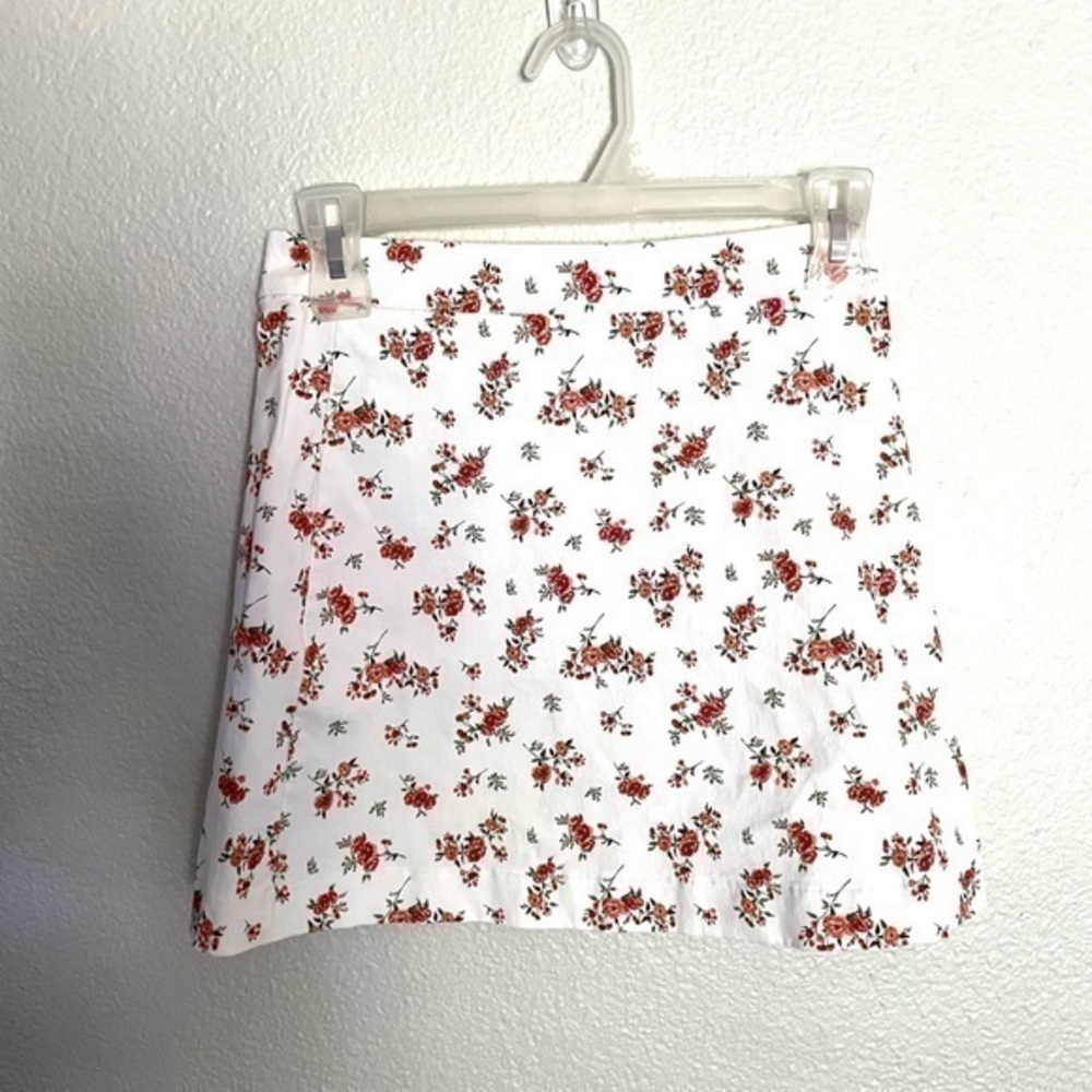 FOREVER 21 pink floral print mini skirt size small